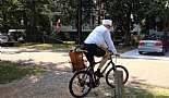 2013 Louisiana Bike Festival - June 15, 2013 - Click to view photo 9 of 57. Making ice cream as he rides.